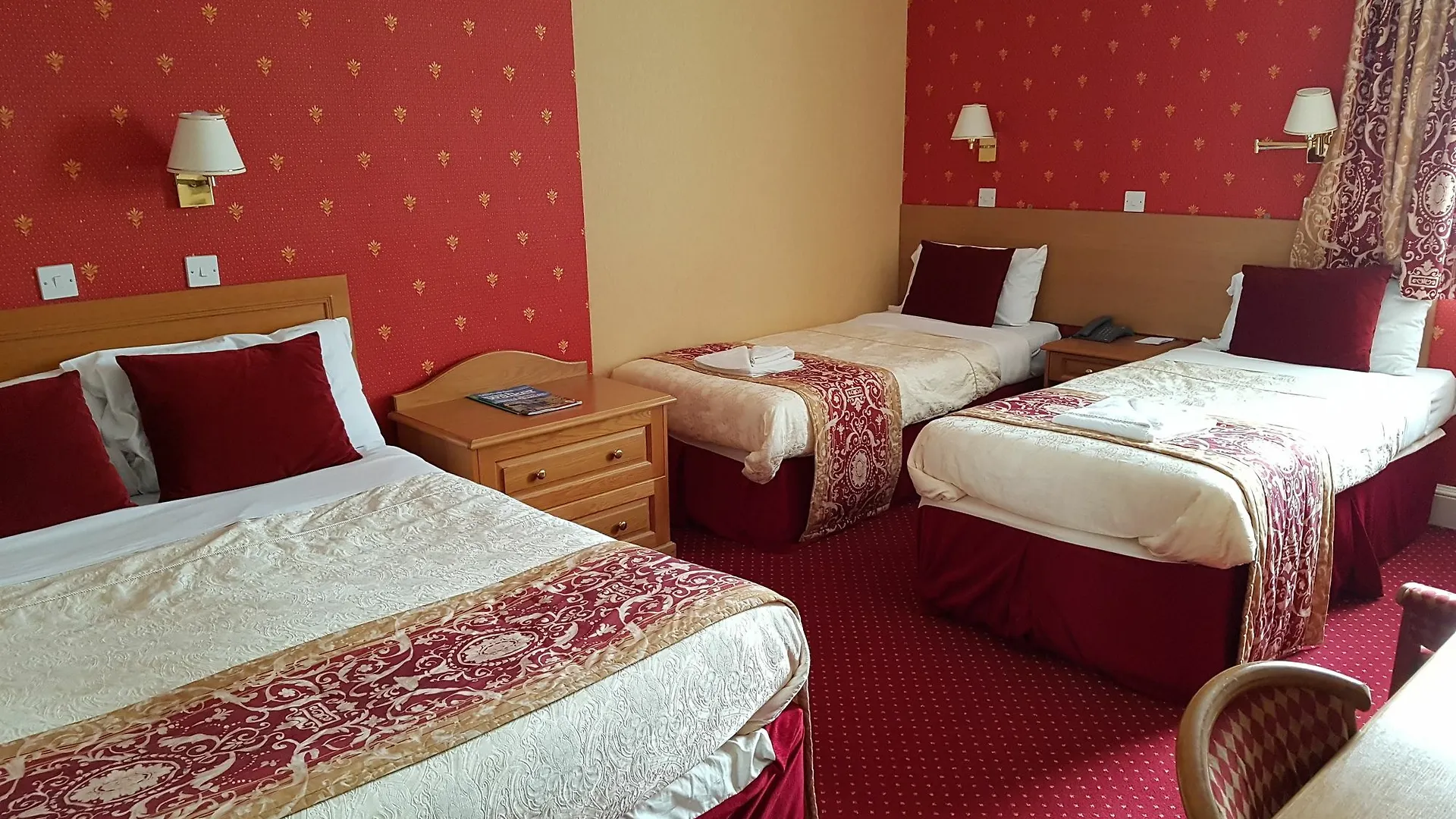 Wells Hotel 3*