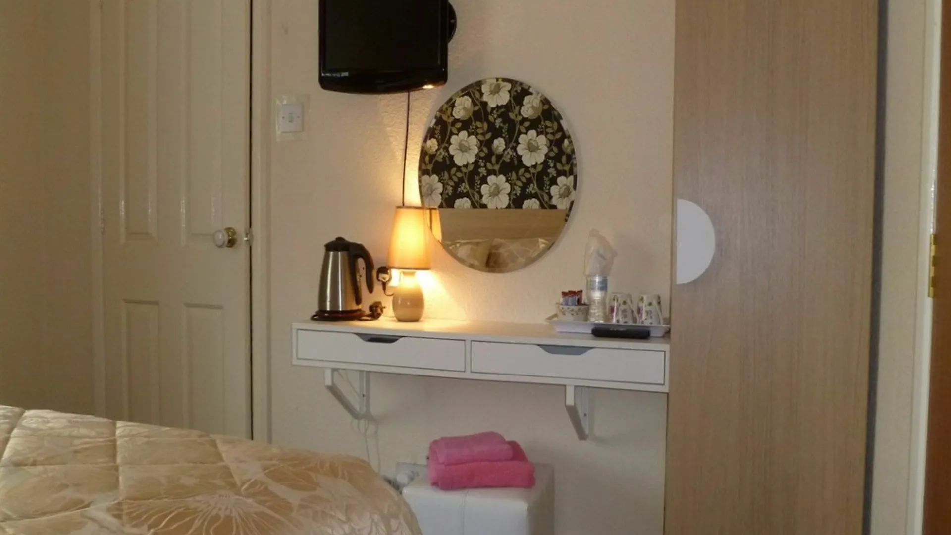 Greenlaw Guest house 4*