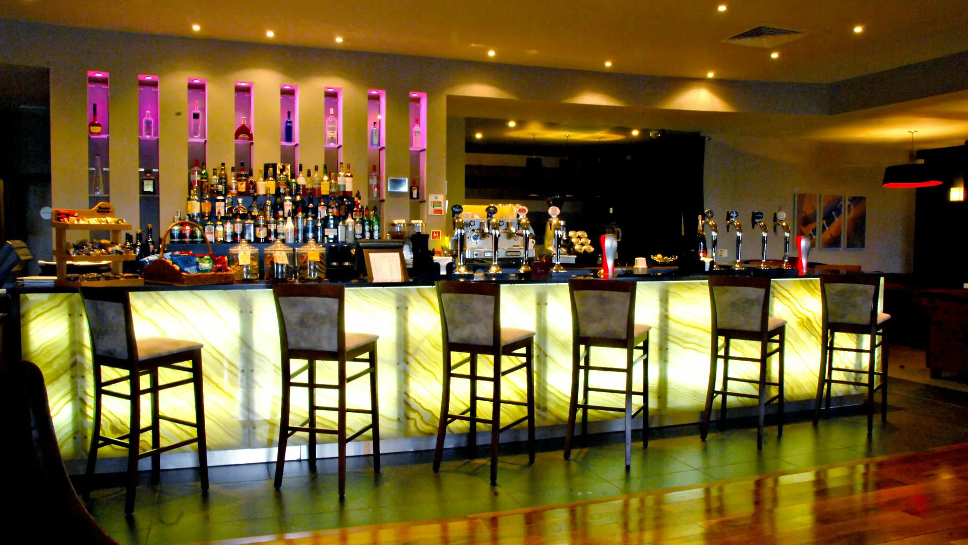 Otel Smiths At Gretna