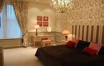 Tufton Arms 3*