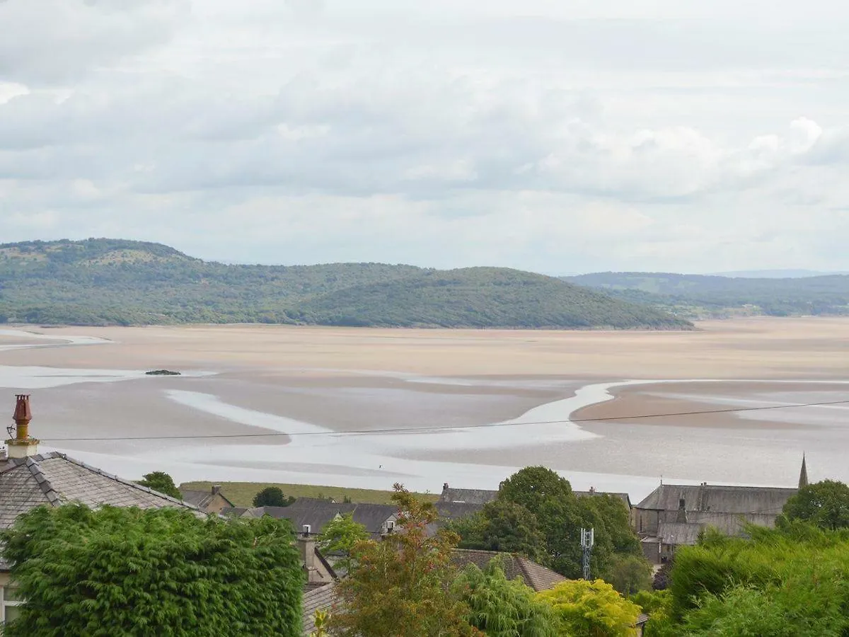 Holiday home The Moorings