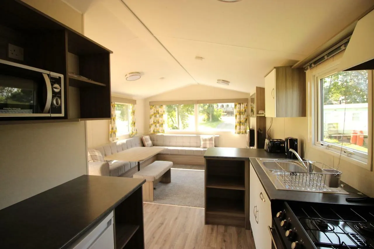 בית נופש Chapel Farm Caravan Park *