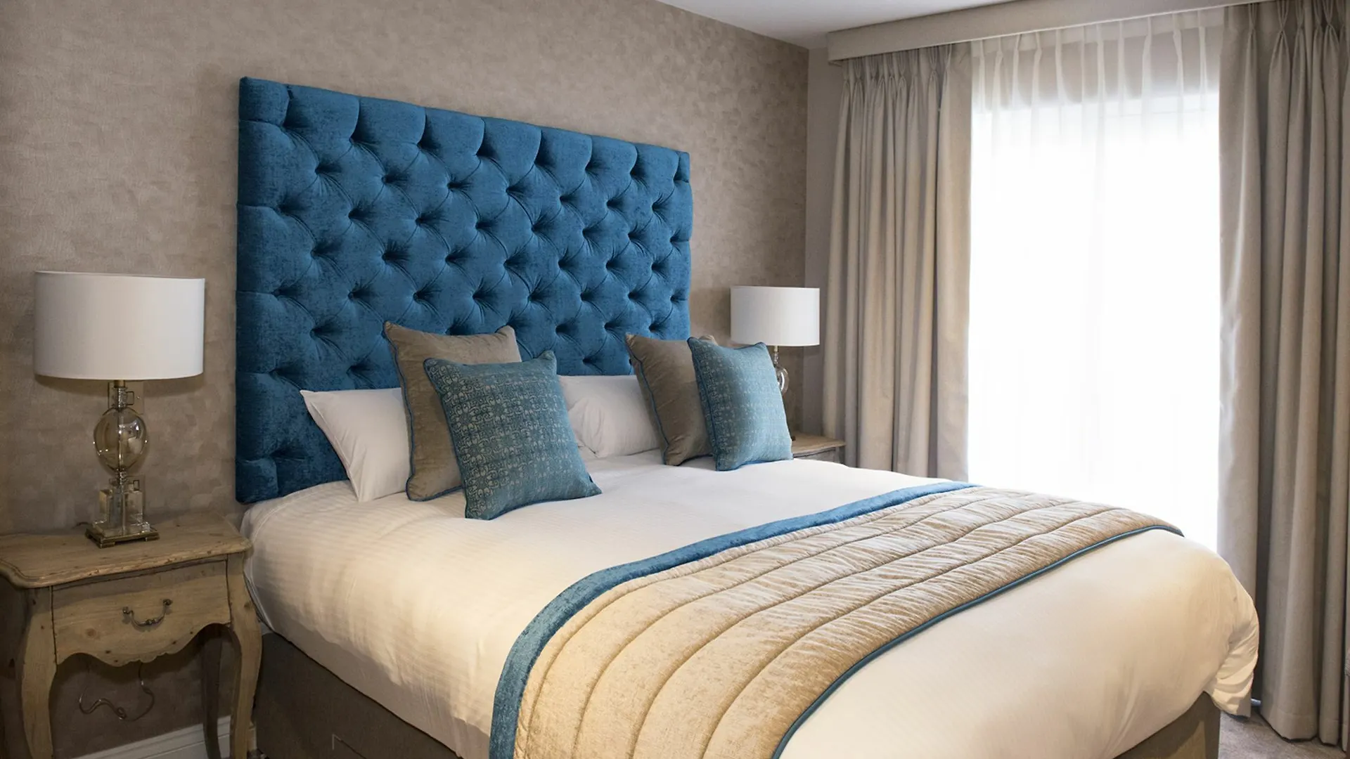 Roundthorn & Luxury 5* بنريث