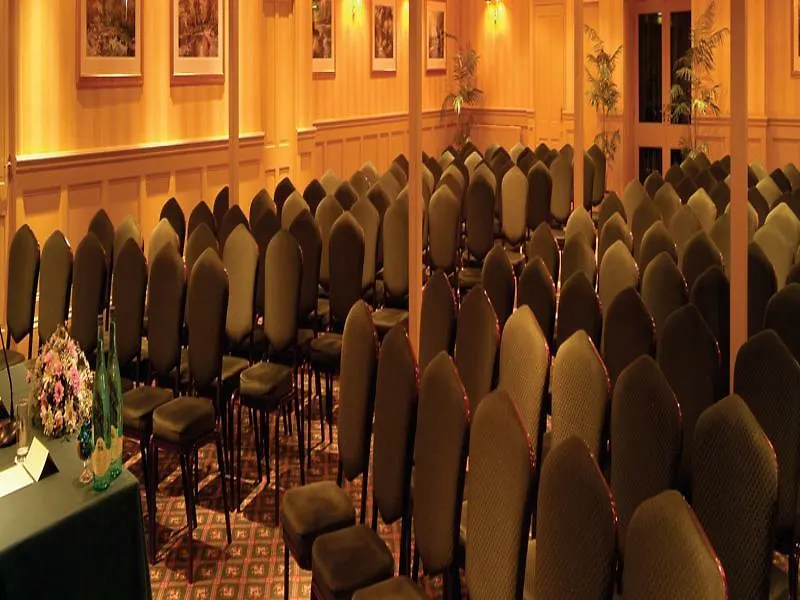 فندق Roundthorn & Luxury 5*