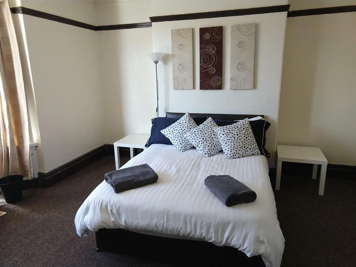 John St Town House - Self Catering - Style - Great Value Family And Double