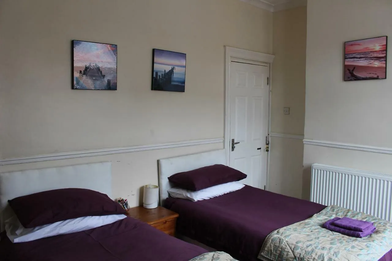 Napier Town House - Self Catering - Style - Twin And Double Guest house Workington