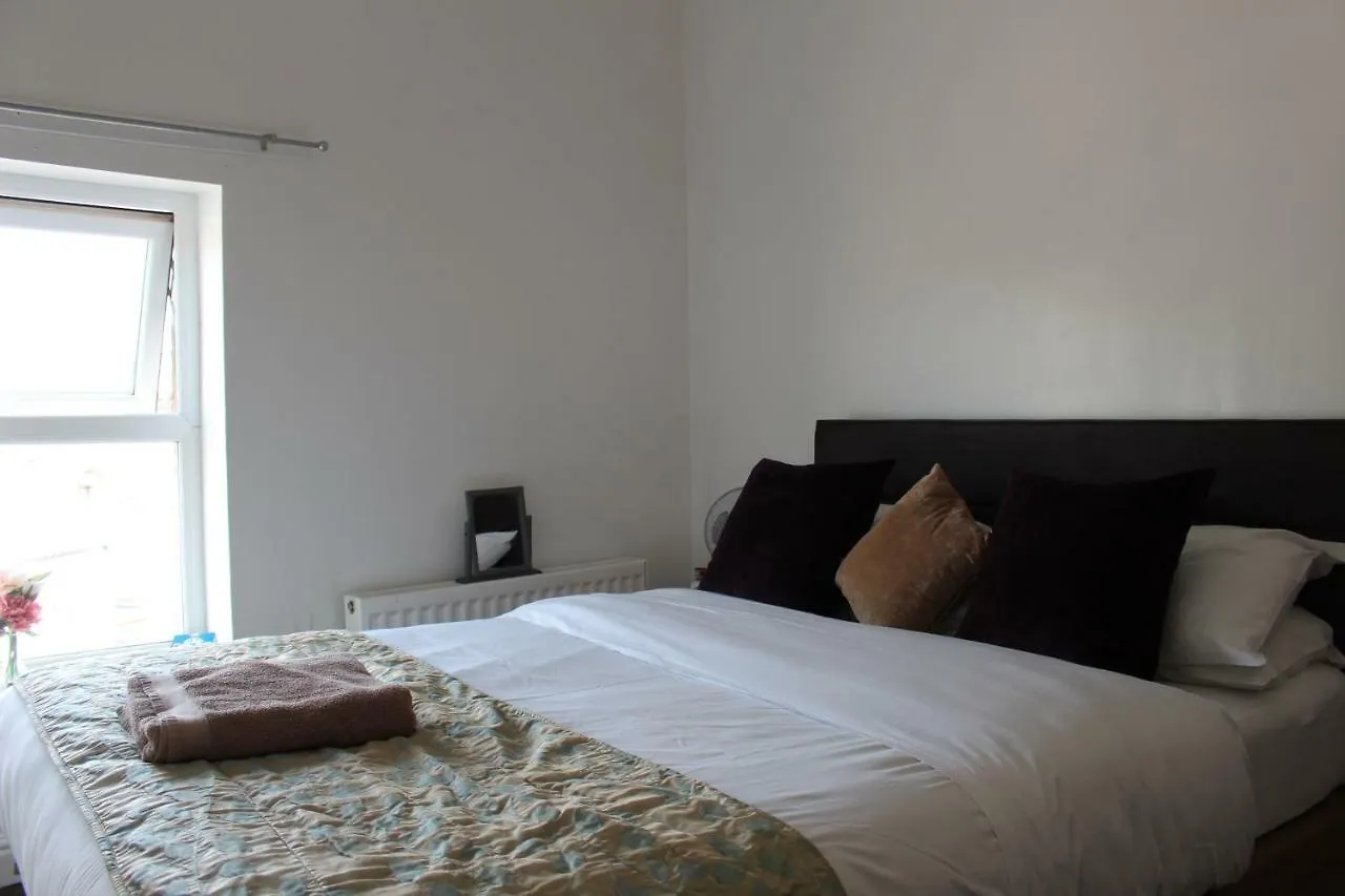 Park Lane Heights - Self Catering - Style - Family And Double Workington