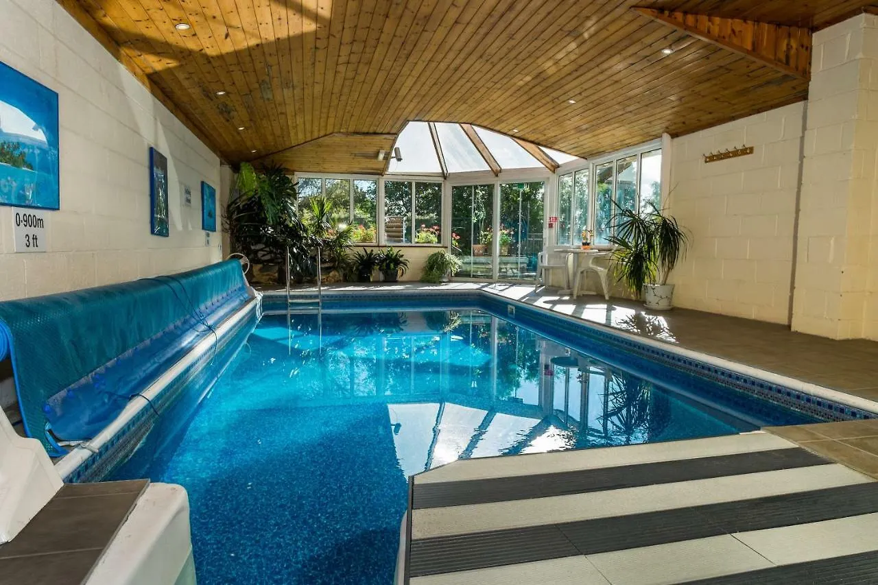 Southview And Indoor Pool 4* 윈더미어