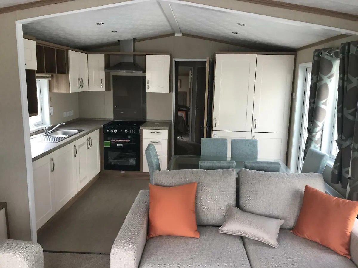 Lakes Retreat * Millom