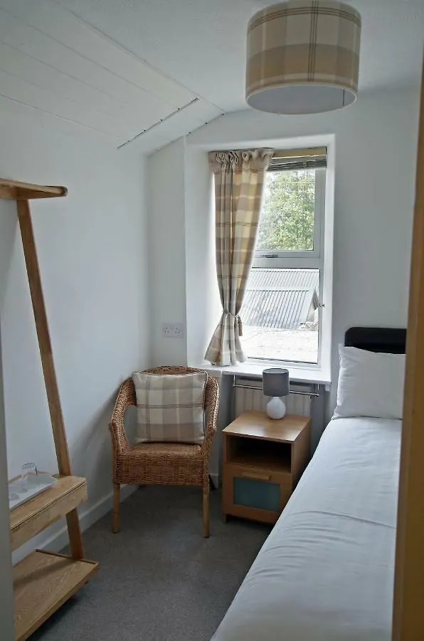 Couette-café Brook House ― Free On-site Car Park