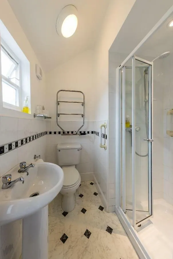 Dorchester House Pensjonat 4*