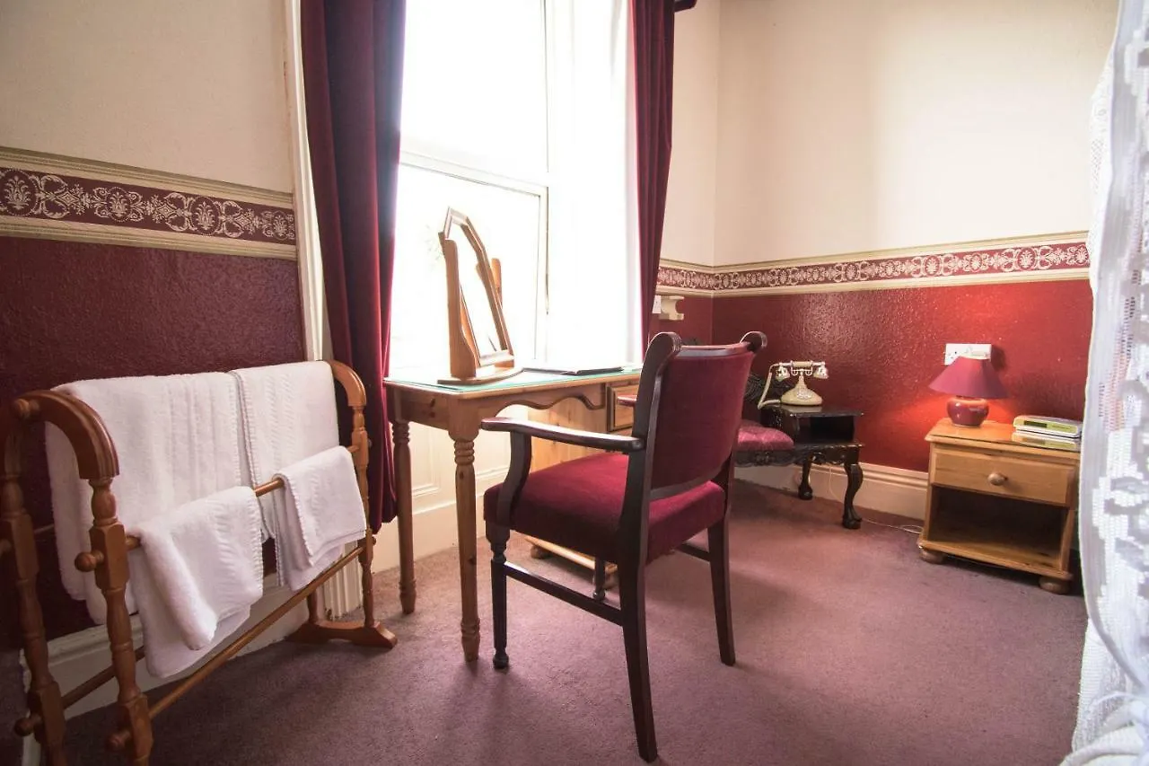Hotel Pinegrove 3*