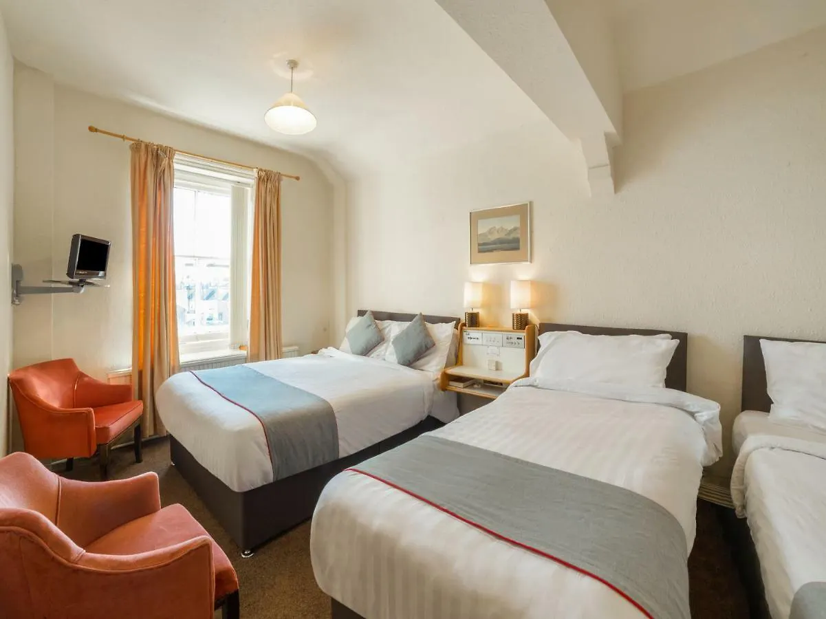 Hotel Oyo The Cumberland Near Community Hospital
