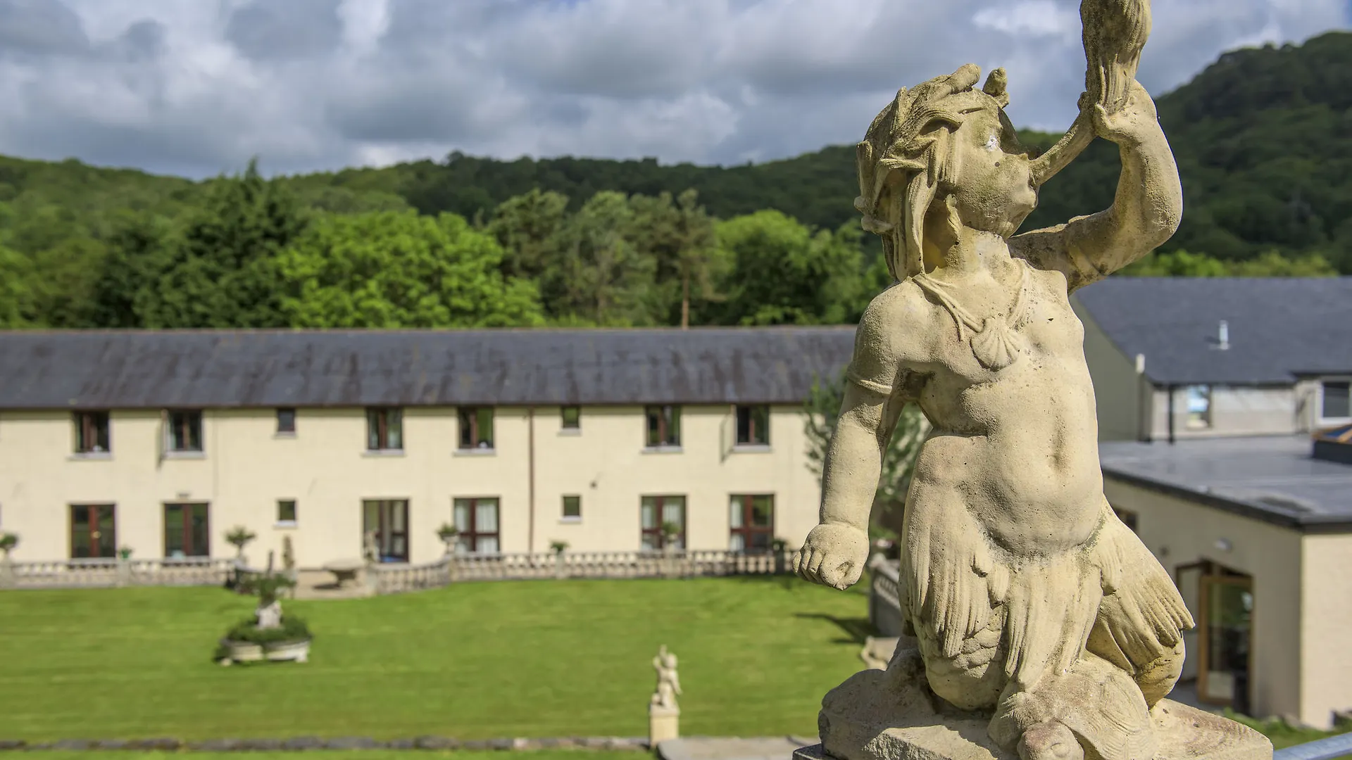 Newby Bridge Hotel