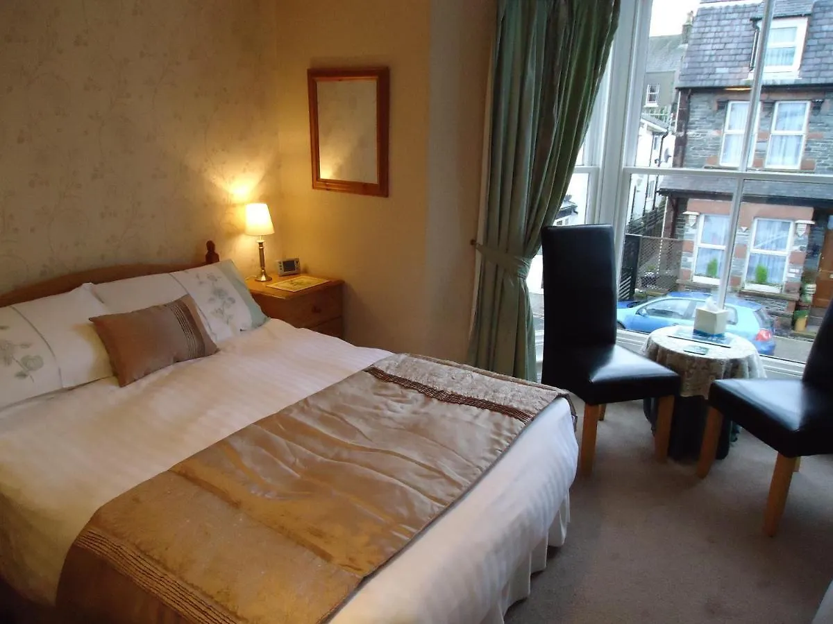Guest house Leonards Field House 4*