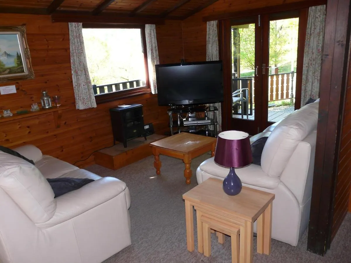 Chalet Boltons Tarn Luxury Log Cabins