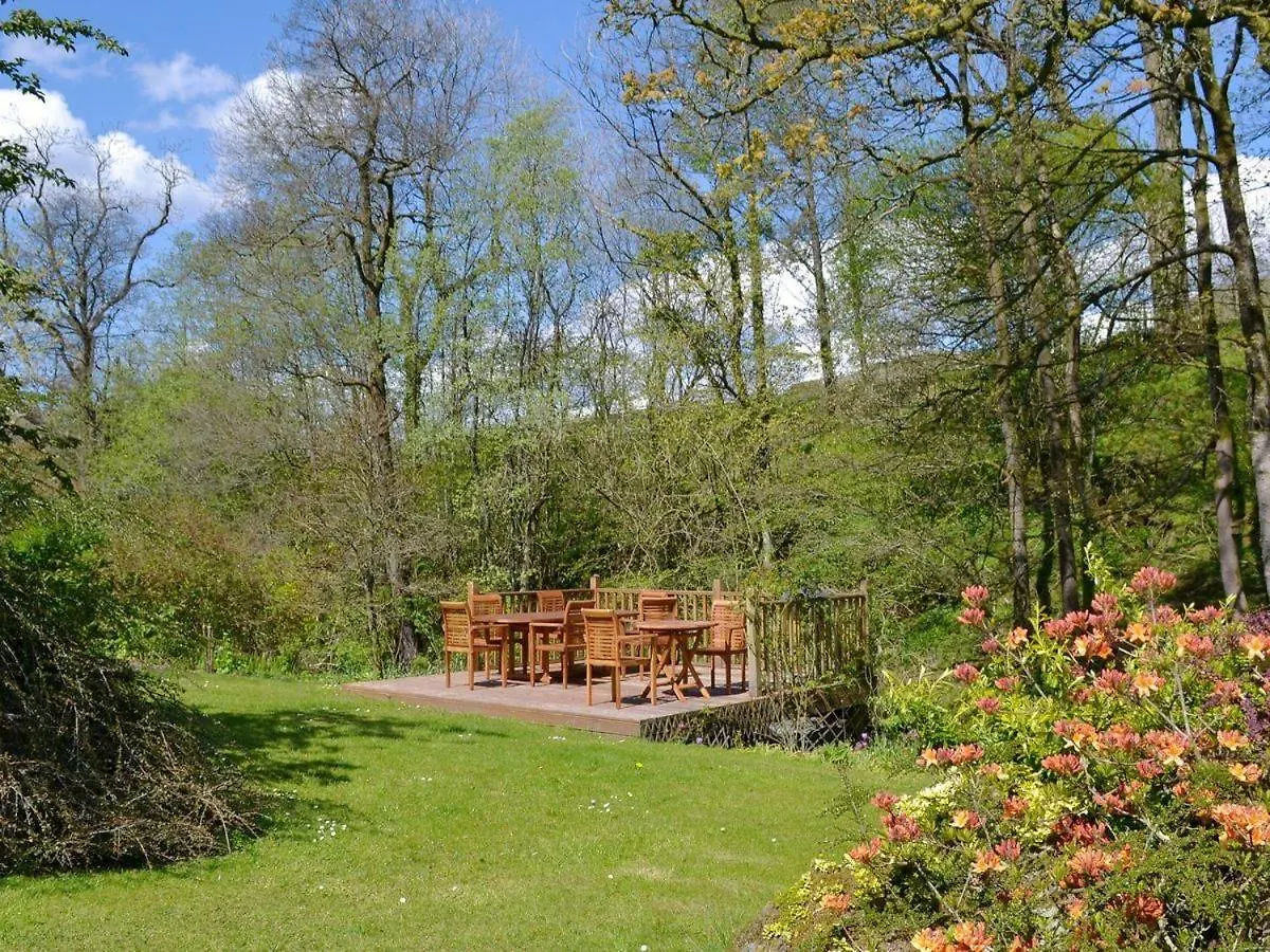 Jock Scar Country Estate