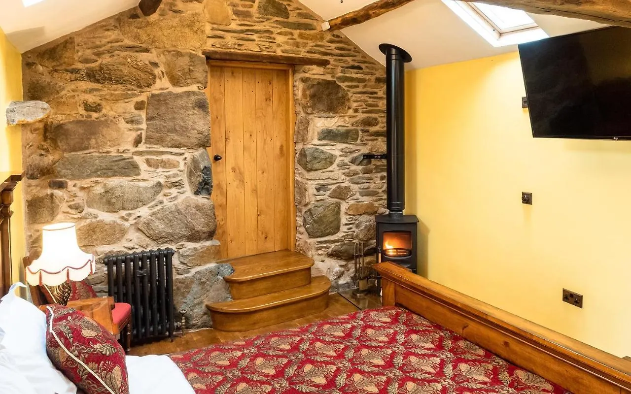The Wayside And Whisky Barn Casa de hóspedes 4*