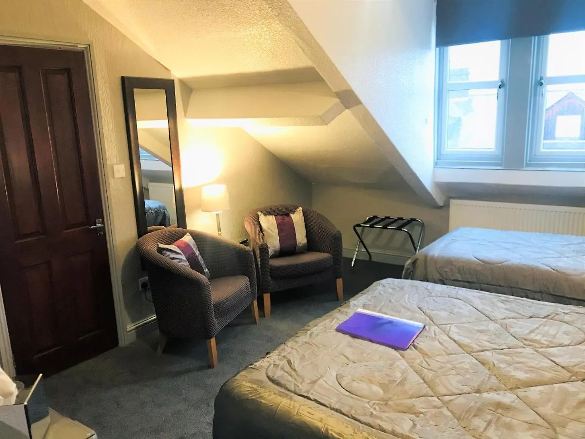 Cornerways 4*