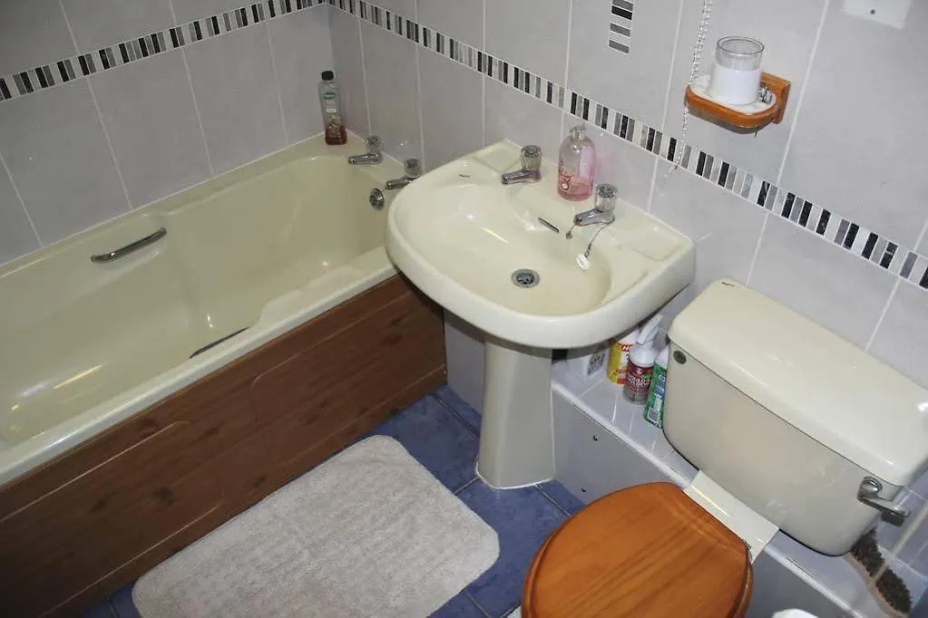 Howgill Apartment *