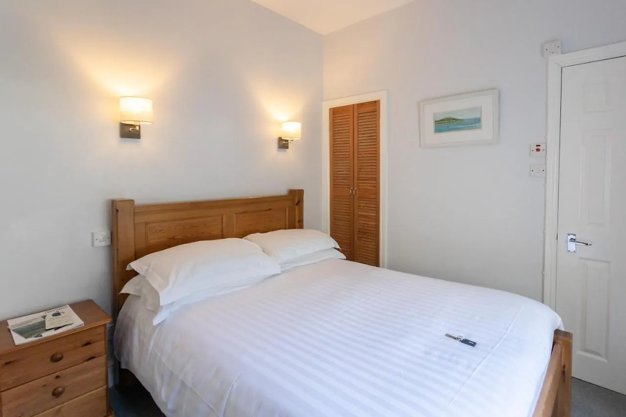 Bed and Breakfast Ashleigh House 4*