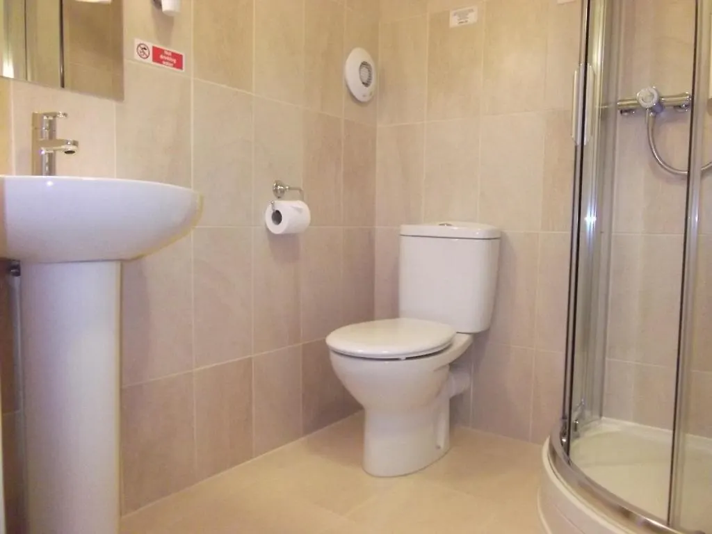Holmlea Exclusively For Adults 3* Windermere