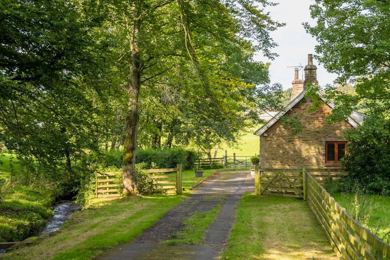 Farlam Hall & Restaurant Hotel 4*