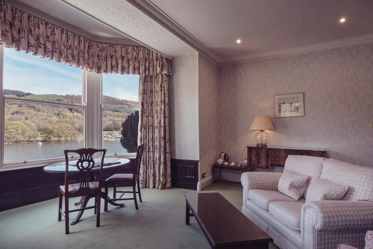 Hotell And Lakeside