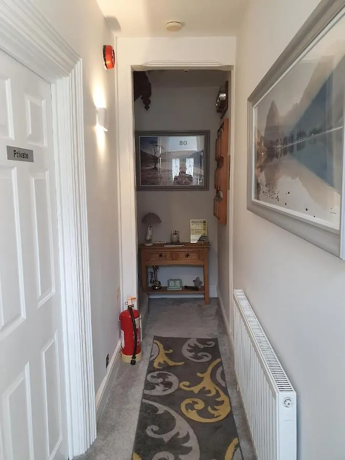 Bowness Guest House 3*