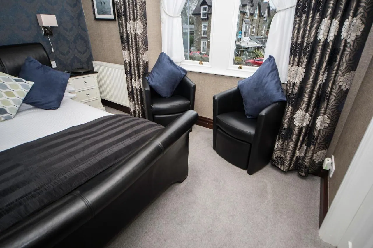 Maison d'hôtes Glenville House - Adults Only - Incl Free Off-site Health Club With Swimming Pool, Hot Tub, Sauna & Steam Bowness-on-Windermere