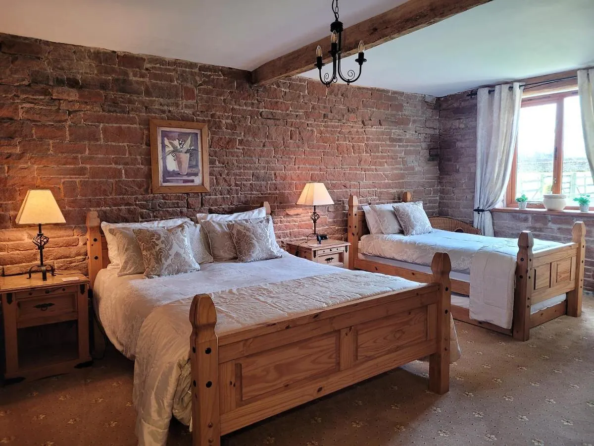 Affittacamere The Ginney Country 4*