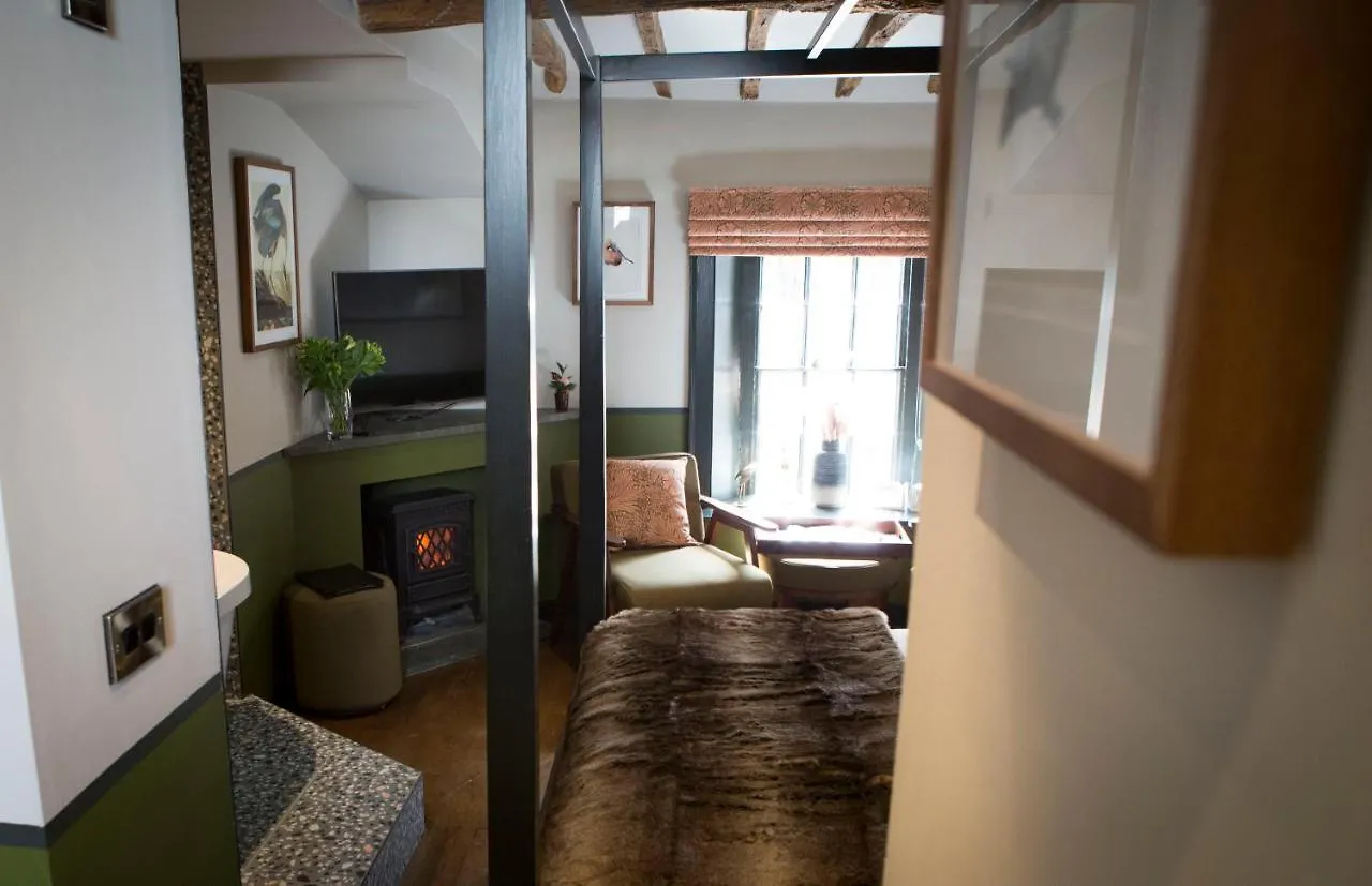 Mason's Arms Hotel *