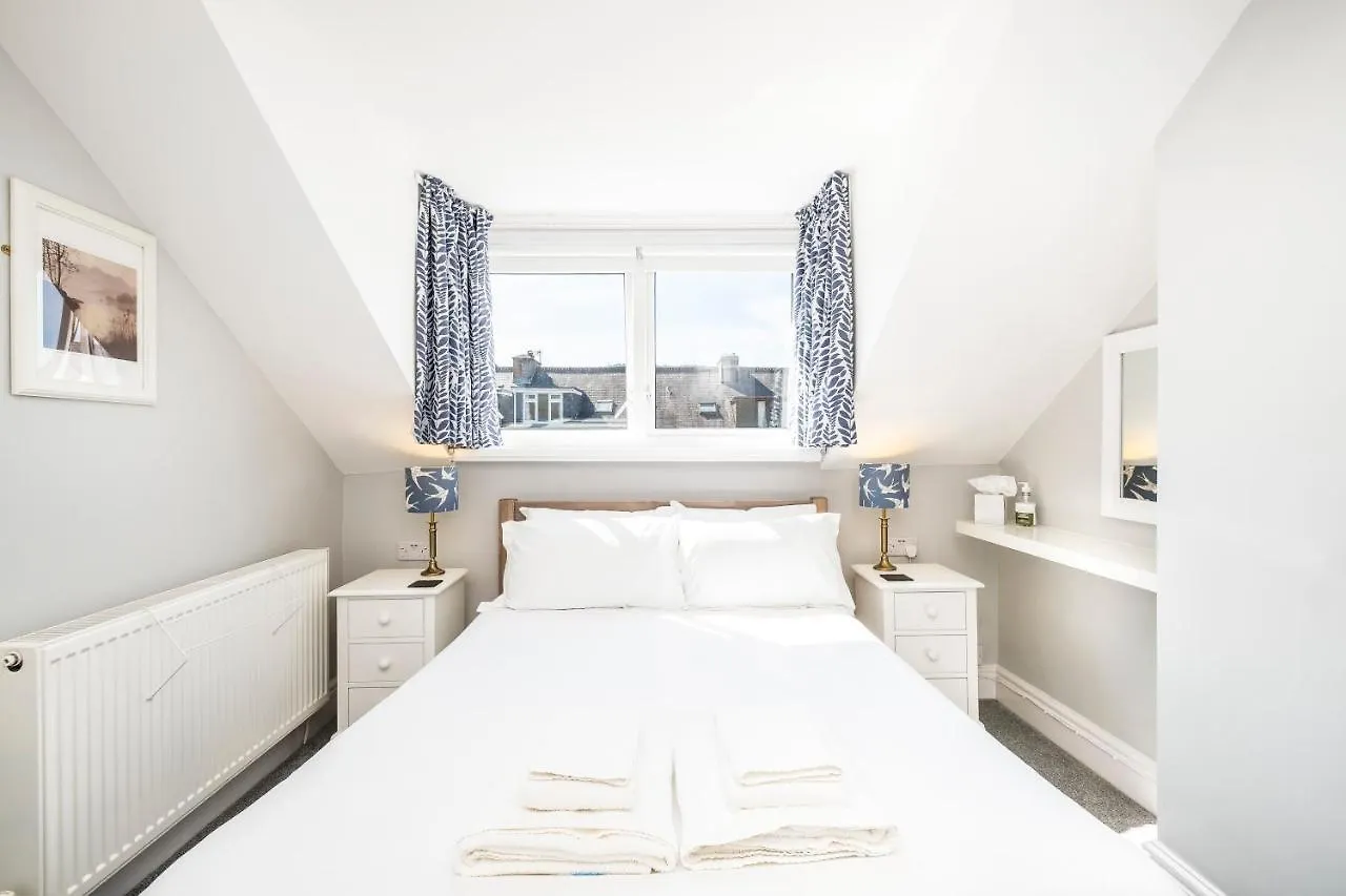 Cragwood Bed & Breakfast 3*