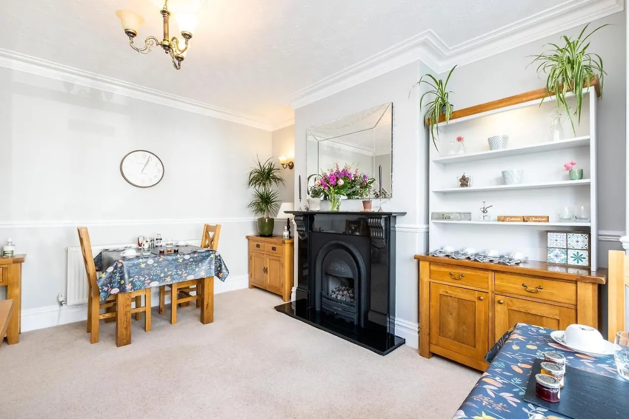 Cragwood Bed & Breakfast 3*