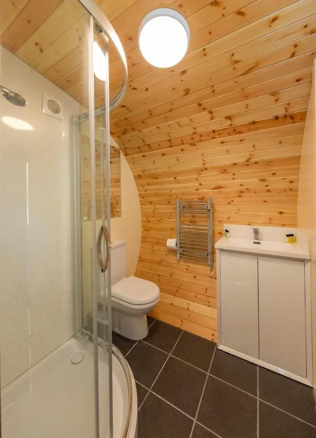 Hotel Damson Dene 4*