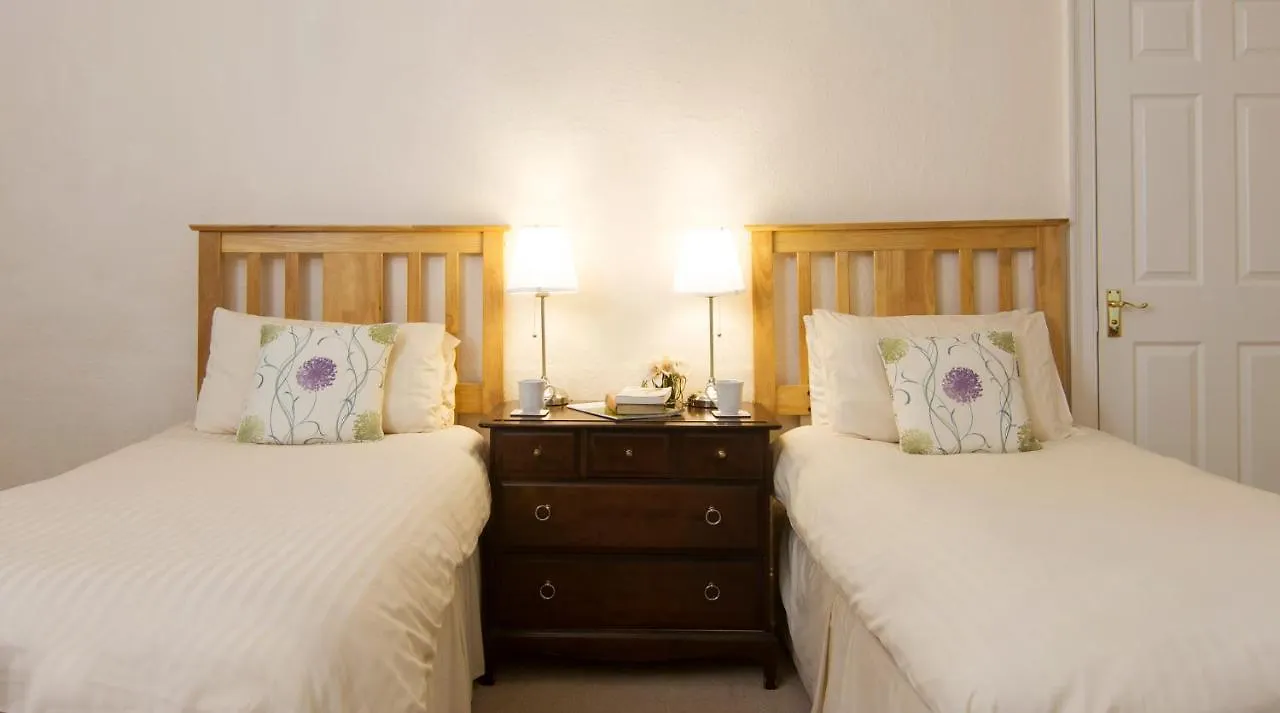 Hotel Hall Christian Retreat Centre *