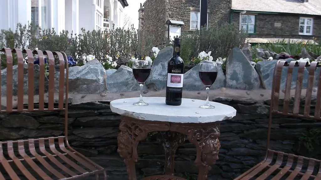 Pensjonat White Rose 4*
