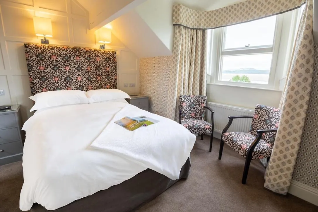 Hotel Clare House