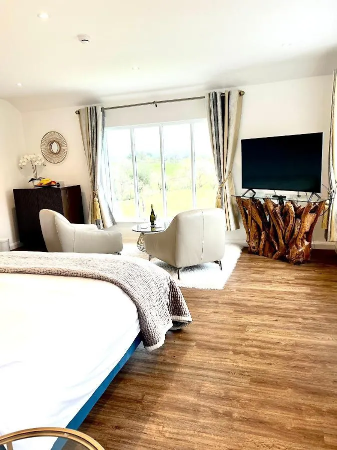 High Grassings Bed & Breakfast 4*