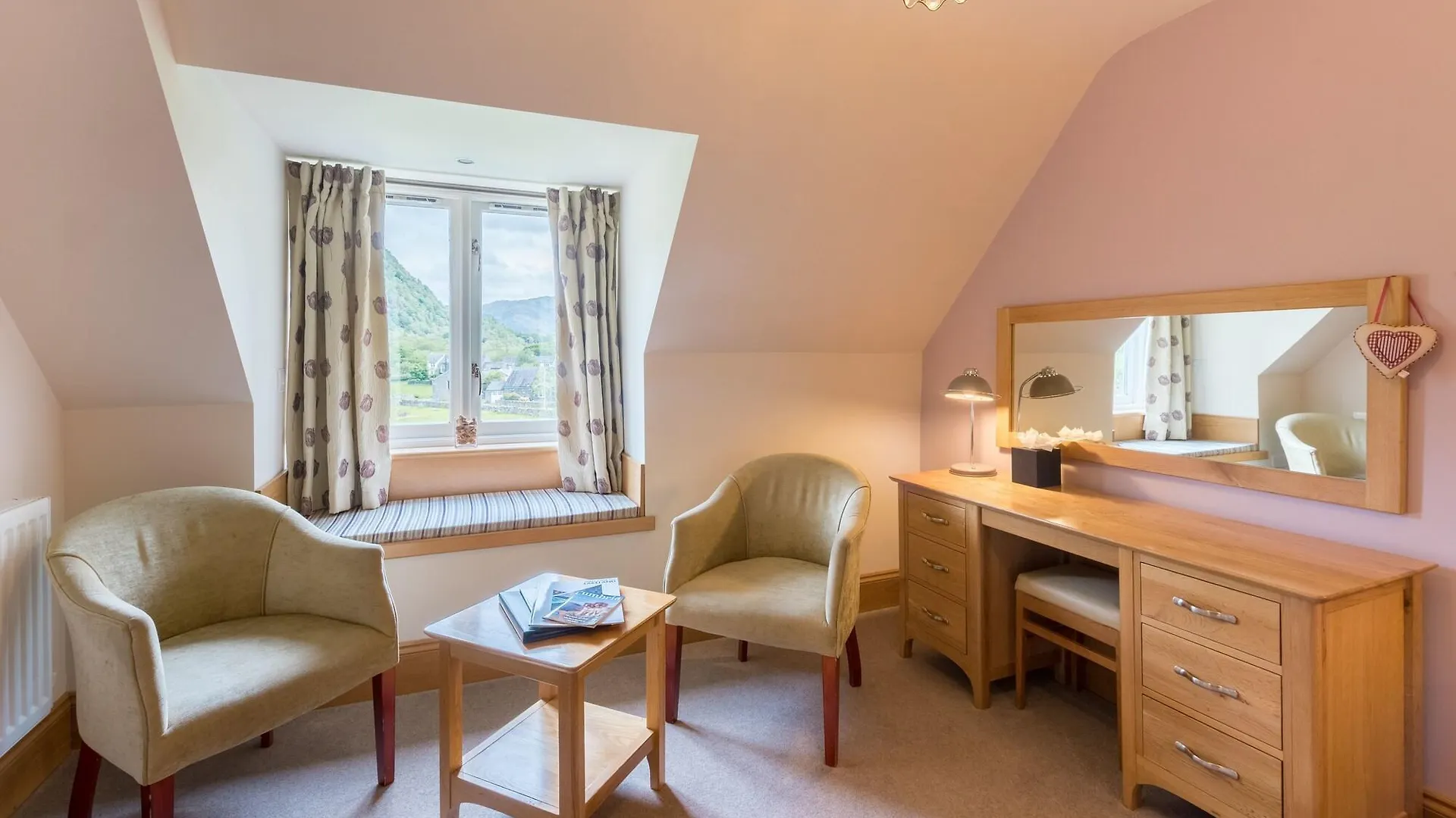 Hotel Borrowdale Gates 4*