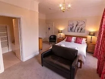 Powe House 4*