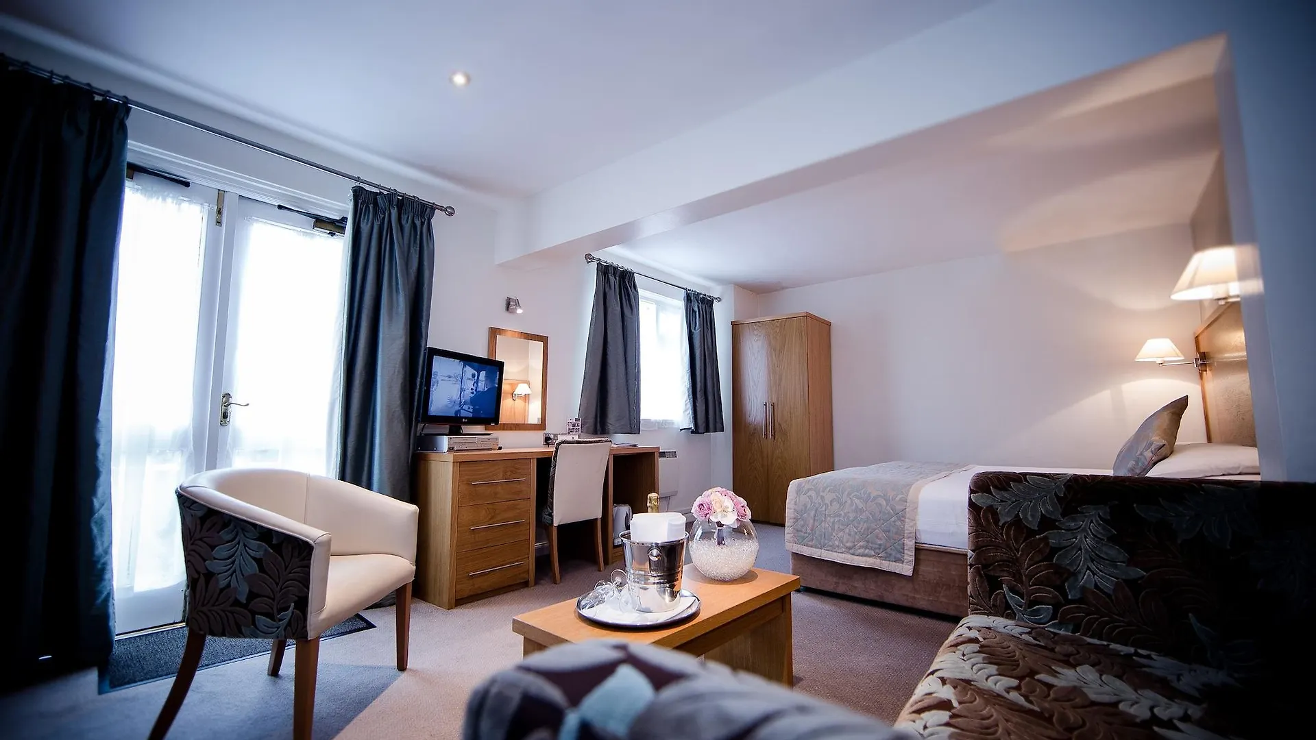 Gretna Hall 4*