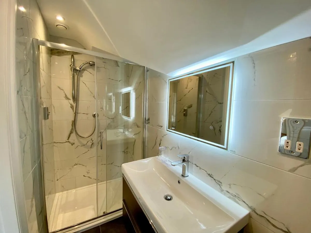 Bed & Breakfast Crow Country 4*
