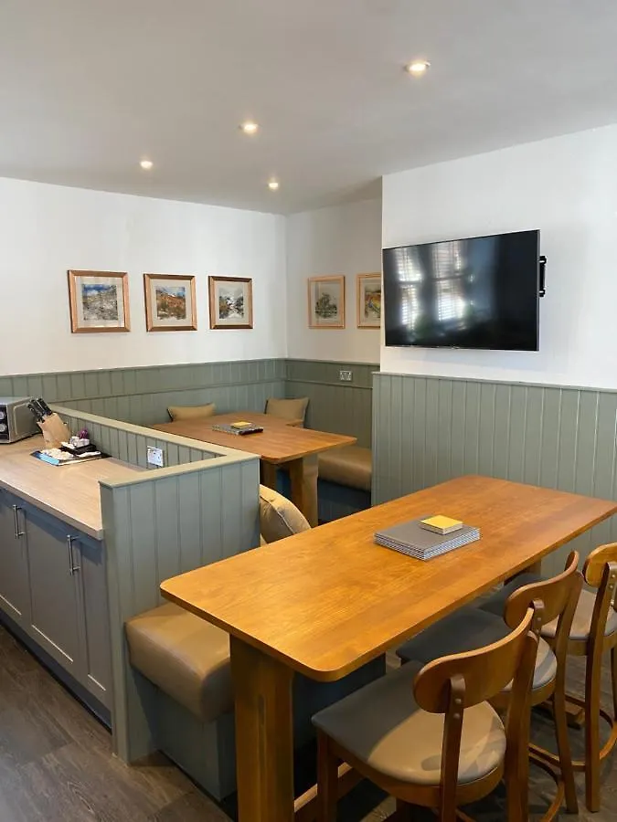 Irton Hall Hotel 4*