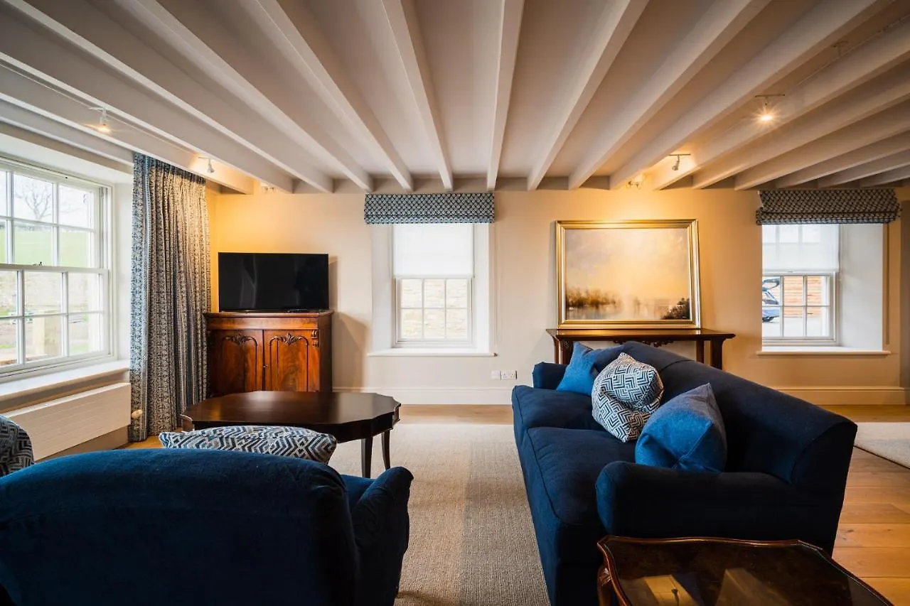 Farlam Hall & Restaurant 4*