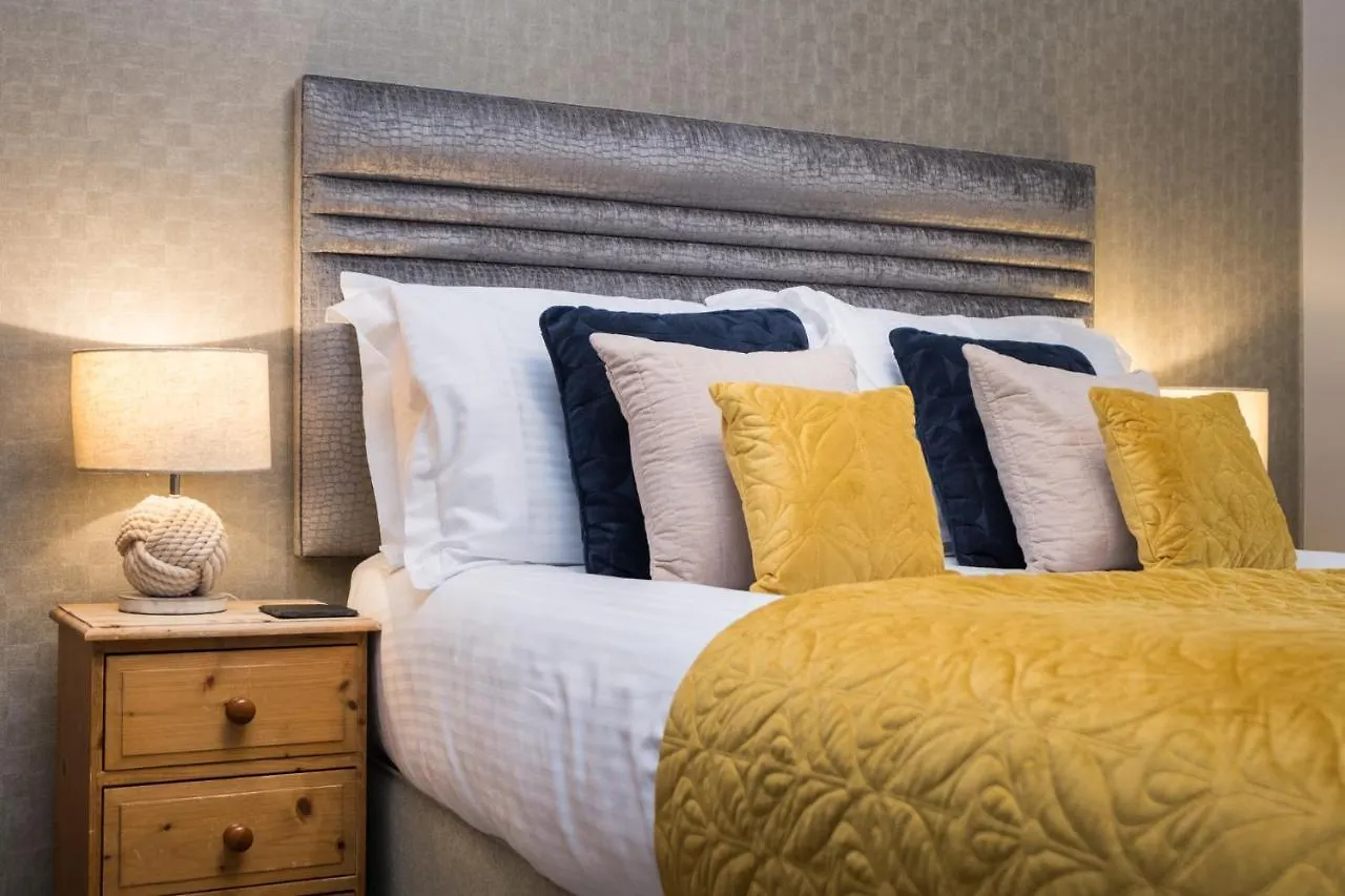 The Howbeck & The Retreat Incl Off-site Health Club And Parking Ev Point Available Casa de hóspedes