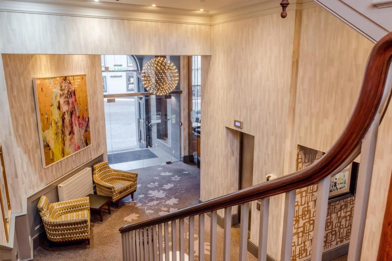 On The Square Hotel 4*