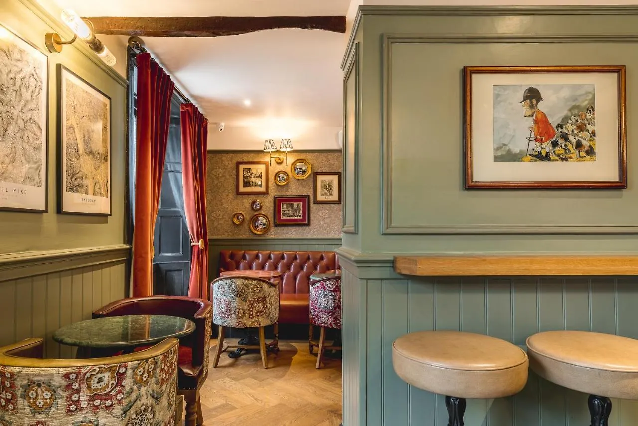 The Kings Arms 3* كيسويك