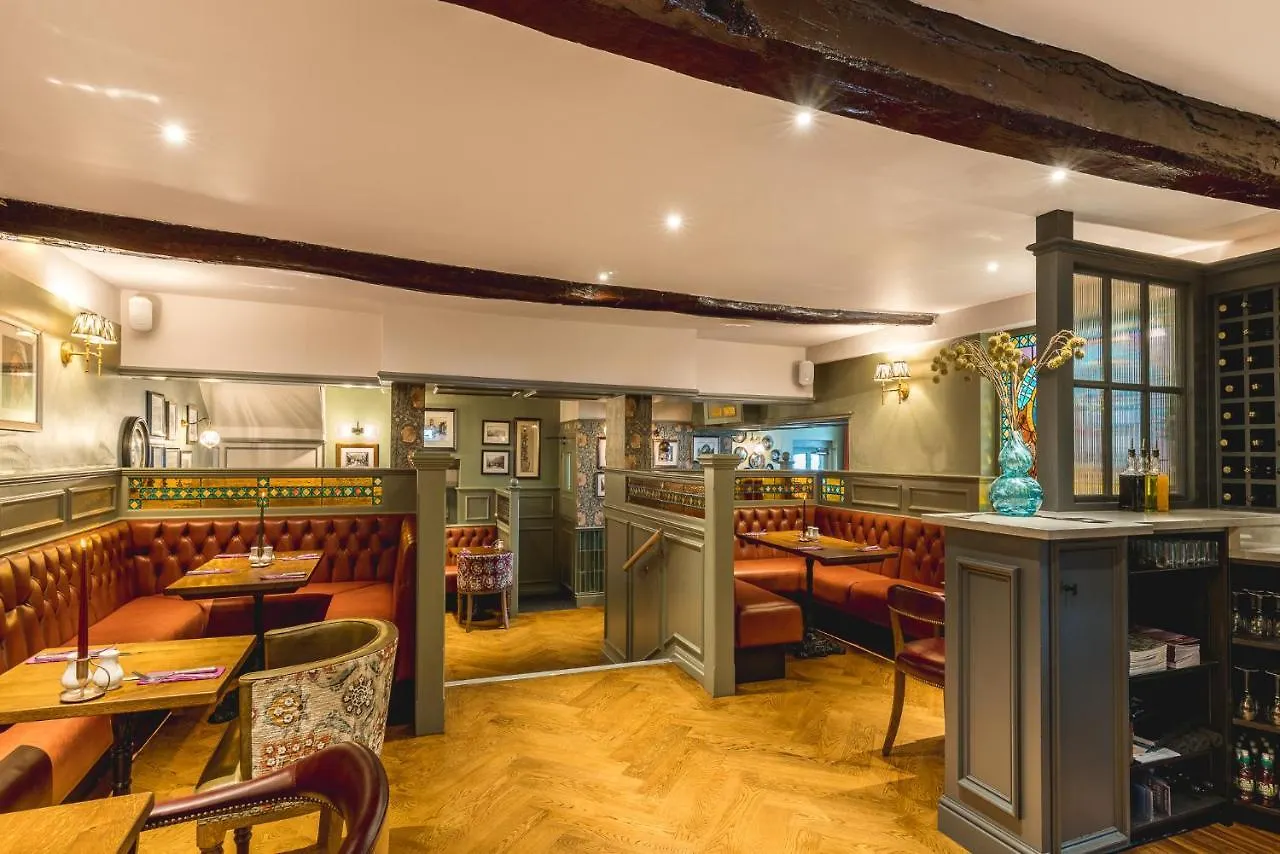 فندق The Kings Arms كيسويك