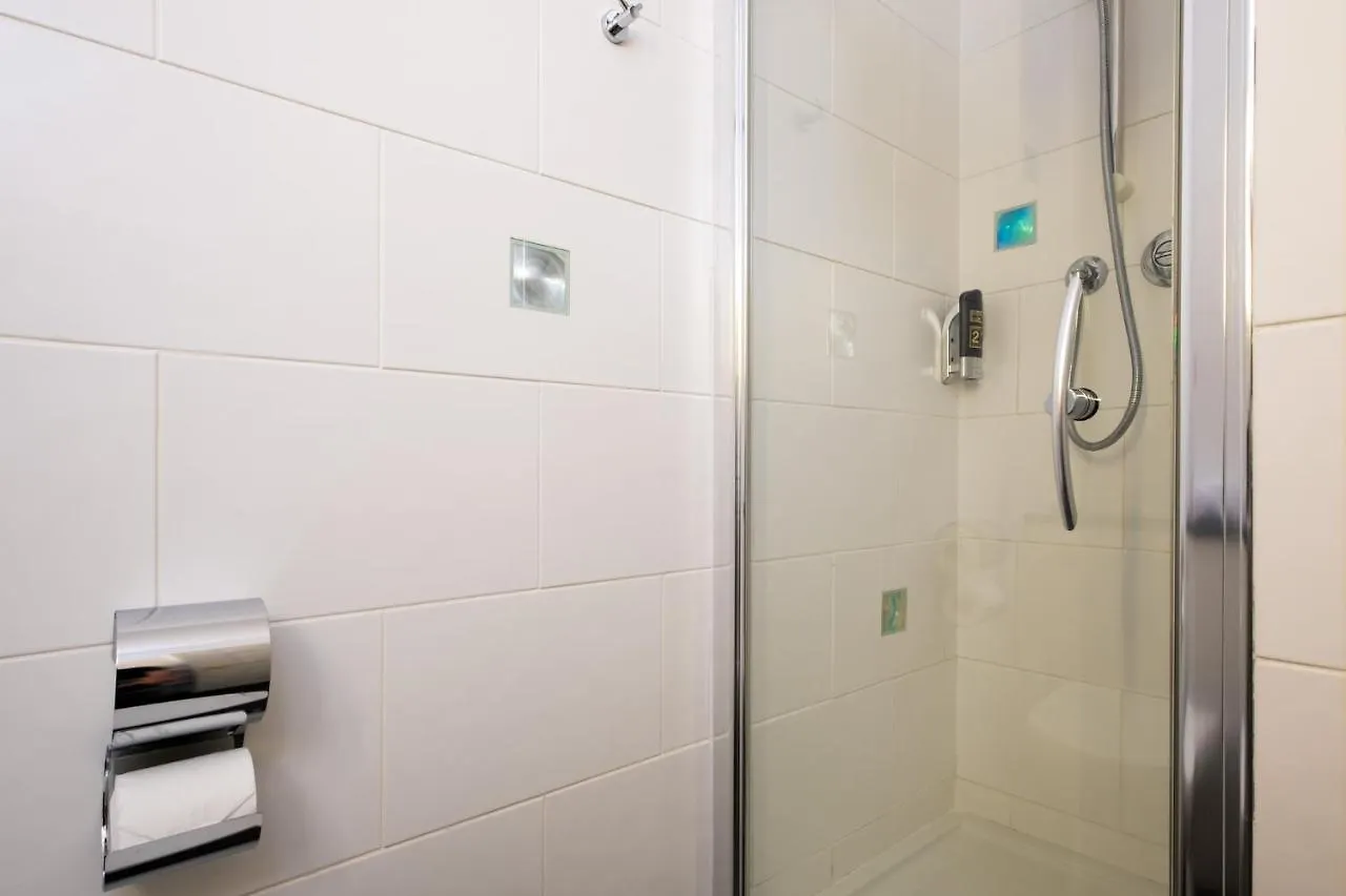 The Howbeck & The Retreat Incl Off-site Health Club And Parking Ev Point Available Casa de hóspedes